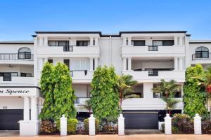 Spacious 3 Bedroom Townhouse in City, Cairns