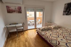 Studio 23, Podgorica