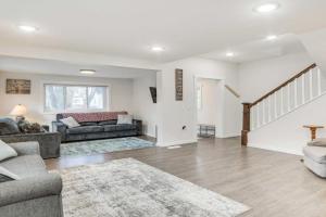 Dog-Friendly Home Less Than 1 Mi to Downtown! Guest house, Fargo