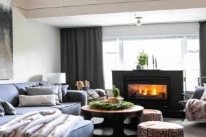 The Eden - Luxury 2 BDRM Ski in / Ski out Apartments, Whistler