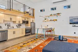 Enchanting & Newly Built NoHo 1 BDR Loft with AC! Apartments, Flagstaff