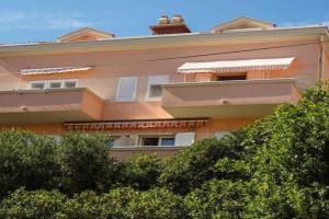 Apartments in 6683, Makarska