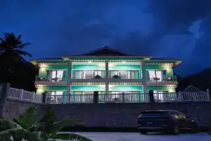 Sunset Haven Villa, Victoria