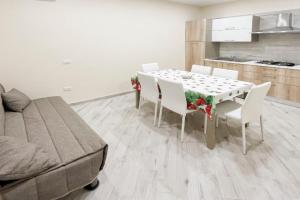 the brilliant sisters Apartments, Pompei