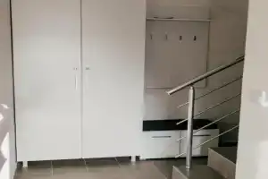 Deutsche Willa Villa, Bar