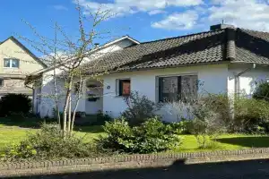 Entspannung am Niederrhein - großes helles Haus mit Kamin Guest house, Emmerich