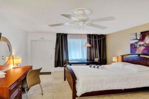 Waves Beach Town Cozy Studio Apartment, Pompano Beach