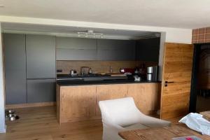 Cosy Chalet Palueda in-Dorf with a breathtaking view, Davos