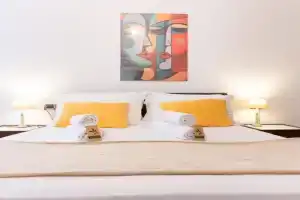 PROMO INIZIO ANNO, 2 Suite e 2 Bagni in Centro Città a pochi passi da Piazza Salotto Apartments, Pescara