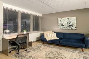 Downtown 1BR by Steps from Wells FREE PARKING Apartments, Des Moines