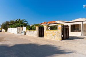 Villa letizia Baia del sol, Torre Lapillo