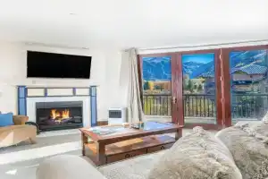 Breathtaking Ballard Views Guest house, Telluride