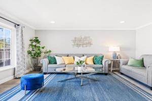 San Jose 4BR Sweet Home Prime Location - 2 Master BR Guest house, San Jose