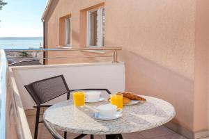 Awesome Apartment In, Baska Voda