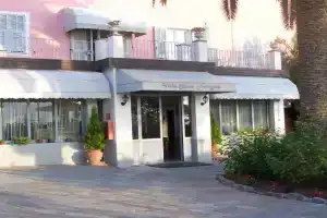 Villa Sacra Famiglia Casa per Ferie, Arma di Taggia