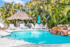 Sunset Villas, Holmes Beach