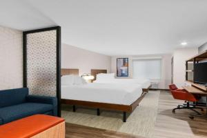 Everhome Suites - Horse Park, Lexington