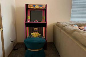 Clyde's Crib: Cozy Ms. Pac-Man Guest house, Boise