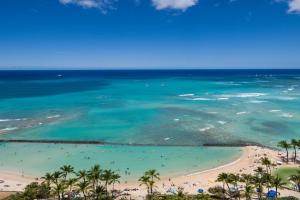 High Floor Luxury Oceanfront at Waikiki Beach Tower Apart-hotel, Honolulu