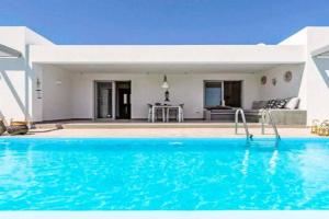 Villa Anthos Kerasia, Gennadi