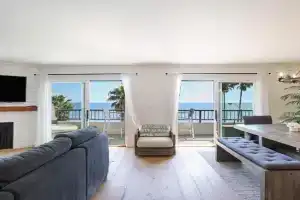 Beachfront Hideaway Guest house, Santa Barbara