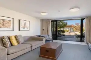 The Beacon - 2 Bedroom Town Center Apartment 606, Queenstown