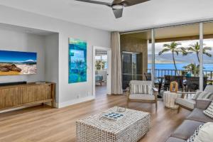 Upscale Oceanfront Penthouse Vistas, Kihei