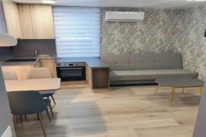 Laivų gatvės apartamentai, Telsiai
