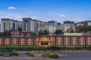 Vienna International Hotel longquan road Finance University, Kunming