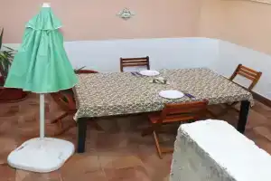 Appartamento con Cortile Privato Apartments, Santo Stefano di Camastra