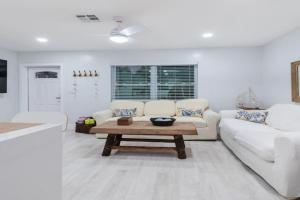 Summer By The Sea 1 Apartments, Pompano Beach