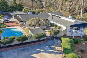 Heated pool-Hot tub-Dog friendly-family vacation rental! Villa, Augusta