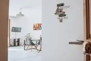 Three-Square house {apartment}, Gioiosa Marea