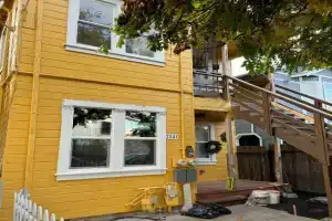 Bumblebee House, Oakland
