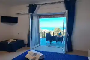 Chez Lucy by Casa in mente, Cefalu