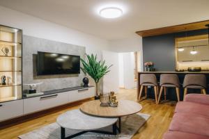 LUST PREMIUM Apartments II, Kraguyevats