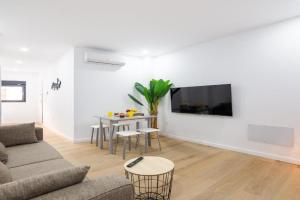 Trendy Homes Lepanto II, a 5 minutos de Puerta Purchena Apartments, Almeria