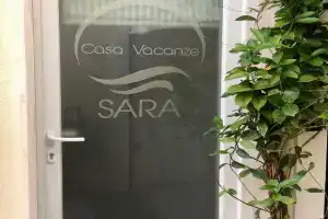 Casa Sara, Monopoli