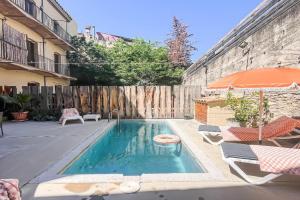 Aptw Pool in heart of old town Apartments, Girona