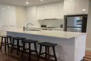 Stylish 4 Bedroom Urban Retreat, Wagga Wagga