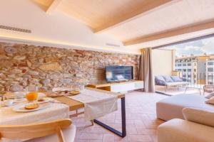 Bravissimo Ballesteries Penthouse, Monthly Apartment, Girona