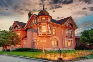 The Bressmer - Entire House, Springfield