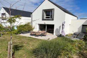 Maison au calme/ Plage 10 min à pied WIFI /5 pers Guest house, Carnac