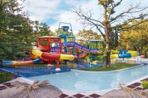 SH Dolce Vita- All Inclusive - Free Aquapark & Beach & Beach bar Hotel, Golden Sands