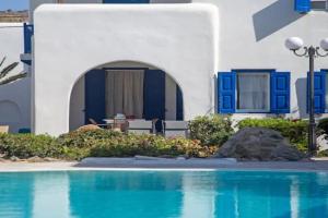 Mykonian Style w Shared Pool Houses 8 & 9, Ornos