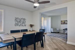 Lagoon Views - Pool - Hot Tub - Gated Community Guest house, Carlsbad