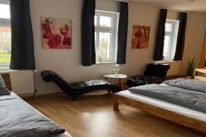 FeWo "Franzi" 5 Personen, zentrale Lage, Parkplatz Apartments, Dessau