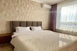 Ekspo Mega dvuhkomnatnye apartamenty, Astana