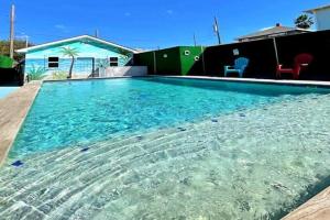 The Poolside Bungalow Guest house, Galveston