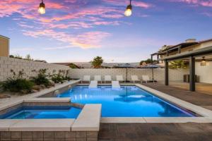 Sunset Escape Home With Resort Pool And Spa, Indio